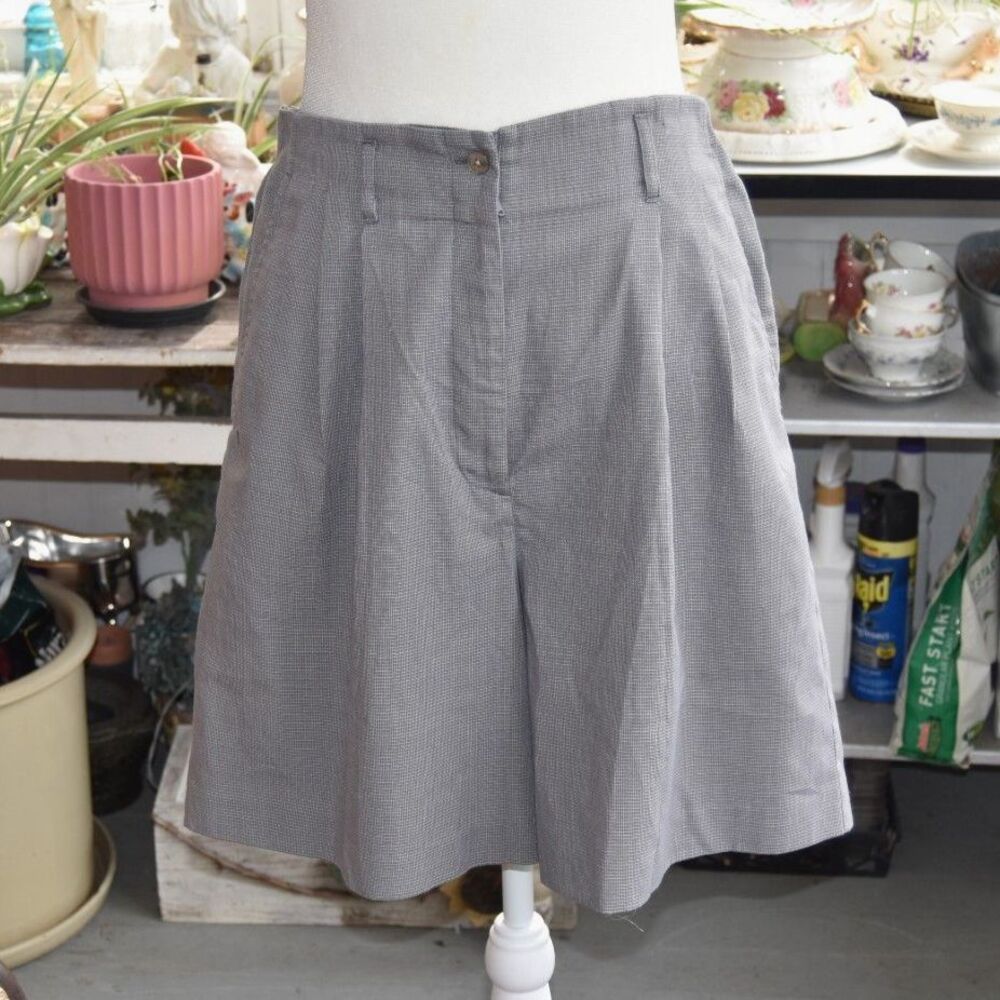 Vintage 90s Izod Club Gray Plaid Pleated Bermuda Shorts Women’s Size 12 Golf